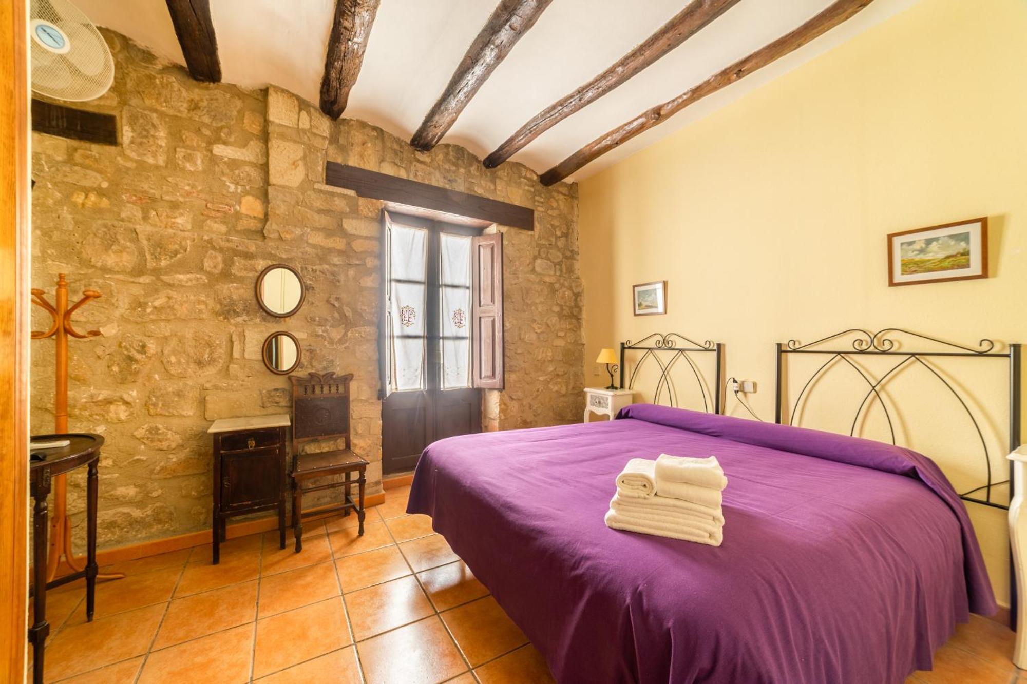 Fonda La Plaza Hotell Valderrobres Exteriör bild